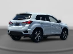 Mitsubishi Outlander Sport SE 2.0 AWC 2026 — side view