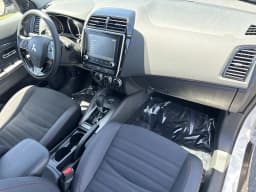 Mitsubishi Outlander Sport SE 2.0 AWC 2026 — side view