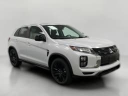 Mitsubishi Outlander Sport LE 2.0 AWC 2026 — side view