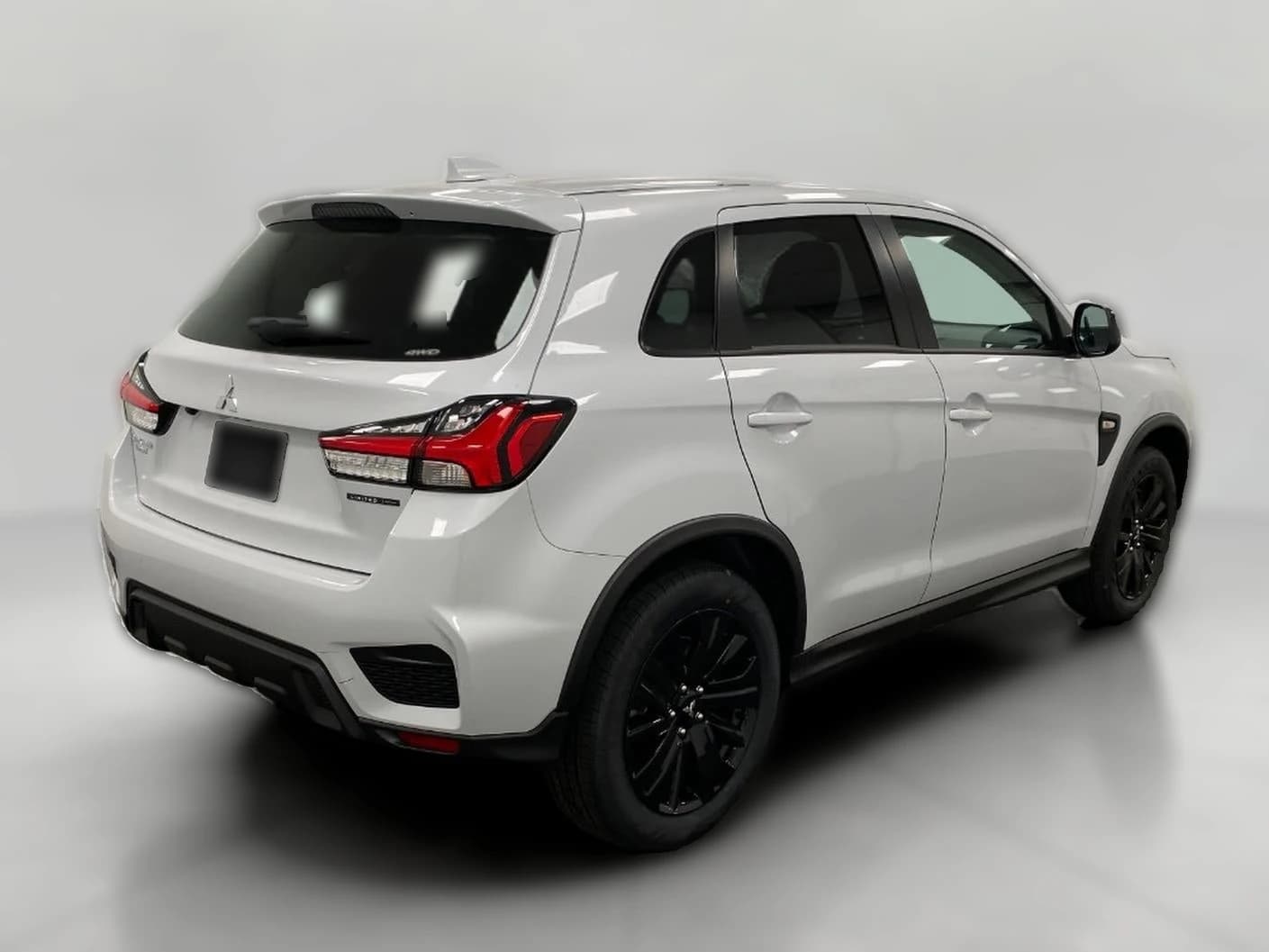 Mitsubishi Outlander Sport LE 2.0 AWC 2026 — side view