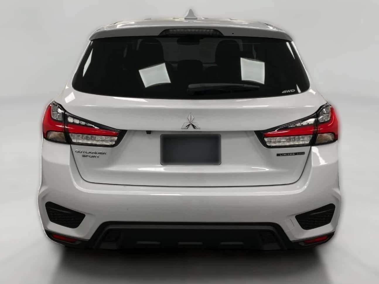 Mitsubishi Outlander Sport LE 2.0 AWC 2026 — side view