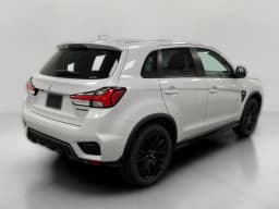 Mitsubishi Outlander Sport LE 2.0 AWC 2026 — side view