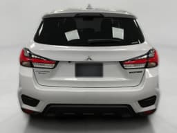 Mitsubishi Outlander Sport LE 2.0 AWC 2026 — side view