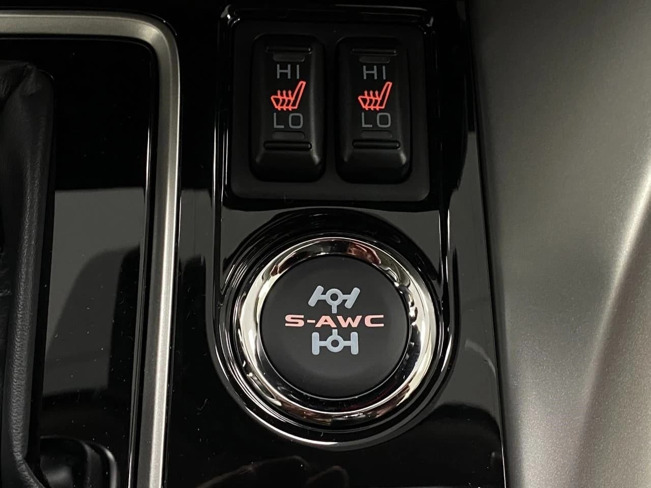 Mitsubishi Eclipse Cross LE S-AWC 2026 — side view