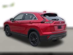 Mitsubishi Eclipse Cross LE S-AWC 2025 — side view