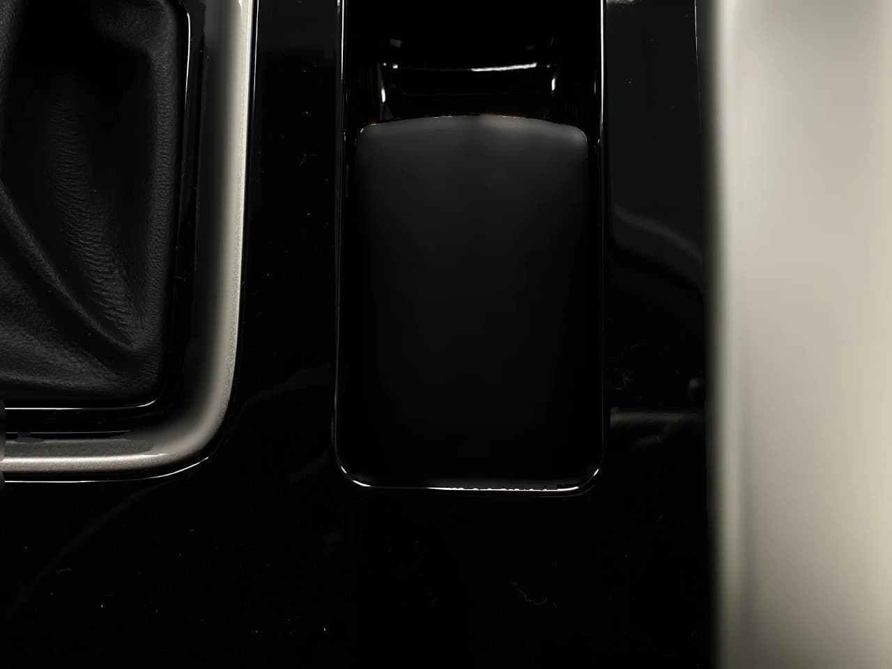 Mitsubishi Eclipse Cross Black Edition S-AWC 2026 — side view