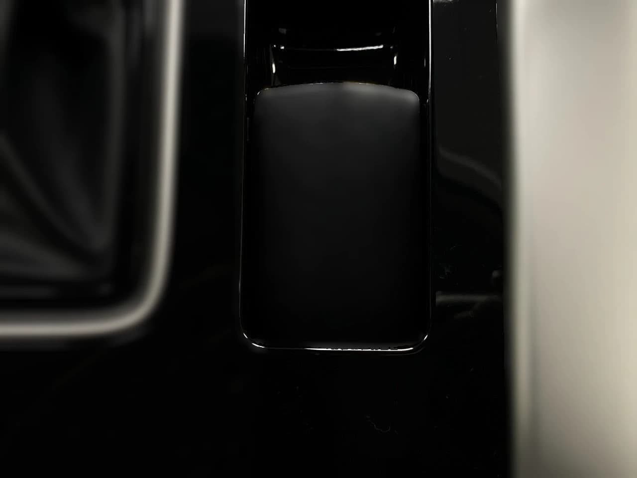 Mitsubishi Eclipse Cross Black Edition S-AWC 2026 — side view