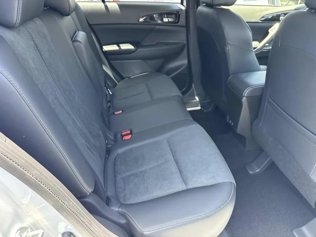 Mitsubishi Eclipse Cross SE S-AWC 2026 — side view