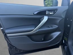 Mitsubishi Eclipse Cross SE S-AWC 2026 — side view