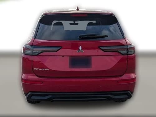 Mitsubishi Outlander ES FWD 2025 — side view