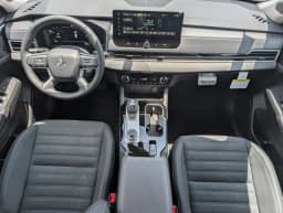 Mitsubishi Outlander SE FWD 2026 — side view