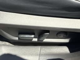 Mitsubishi Outlander SE FWD 2026 — side view