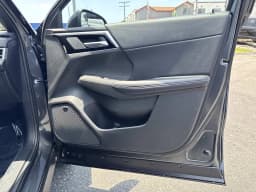 Mitsubishi Outlander SE FWD 2026 — side view