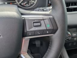 Mitsubishi Outlander SE FWD 2026 — side view
