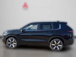 Mitsubishi Outlander SE FWD 2026 — side view
