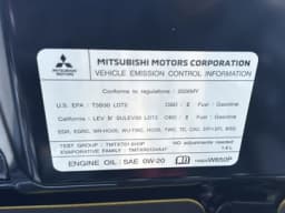 Mitsubishi Outlander SE FWD 2026 — side view