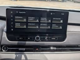 Mitsubishi Outlander LE FWD 2026 — side view