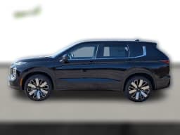 Mitsubishi Outlander SE FWD 2026 — side view