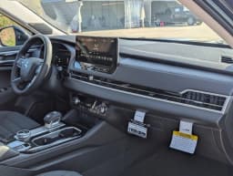 Mitsubishi Outlander SE FWD 2026 — side view