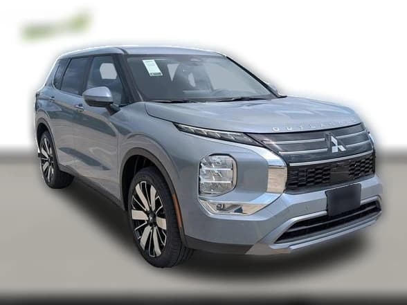 Mitsubishi Outlander SE FWD 2026 — side view