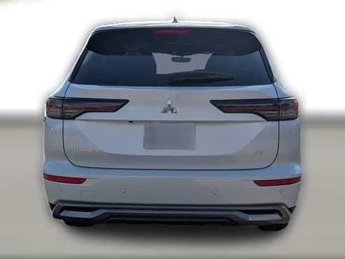 Mitsubishi Outlander SE FWD 2026 — side view