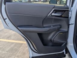 Mitsubishi Outlander SE FWD 2026 — side view