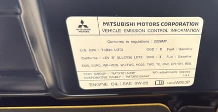 Mitsubishi Outlander SE FWD 2026 — side view