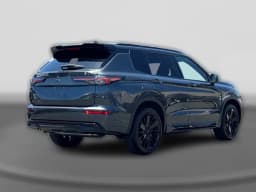 Mitsubishi Outlander Black Edition FWD 2026 — side view