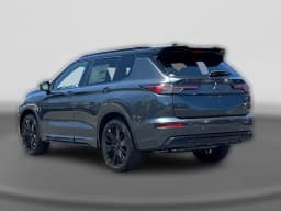 Mitsubishi Outlander Black Edition FWD 2026 — side view