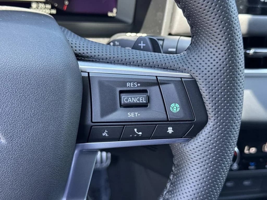 Mitsubishi Outlander Black Edition FWD 2026 — side view