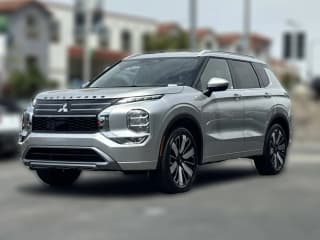 Mitsubishi Outlander SEL FWD