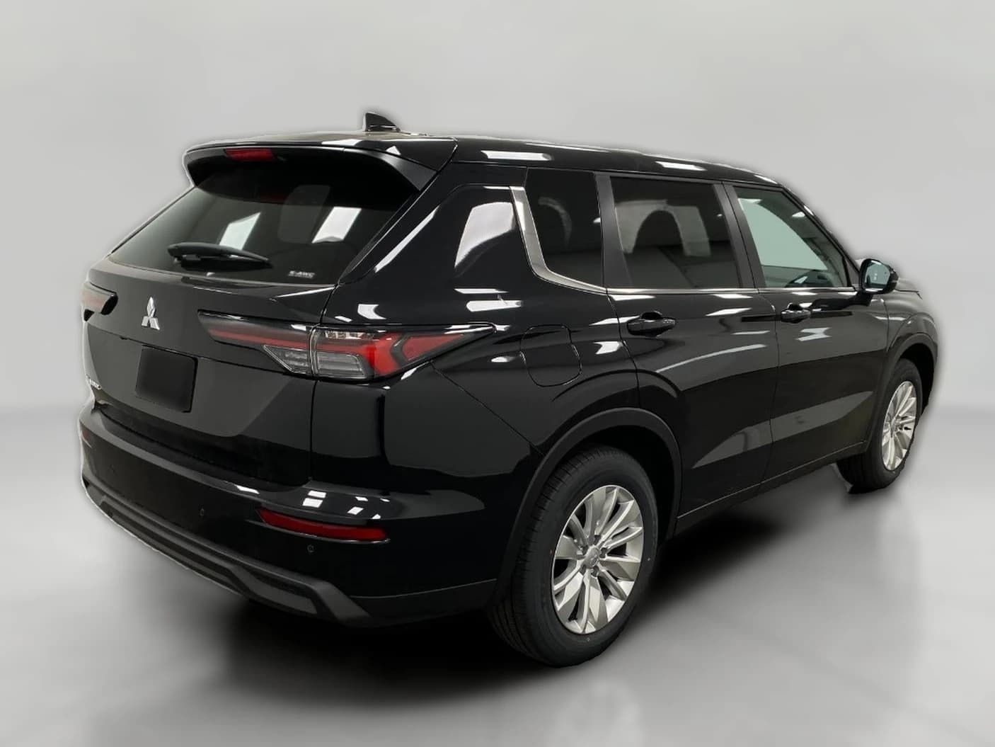 Mitsubishi Outlander ES S-AWC 2026 — side view