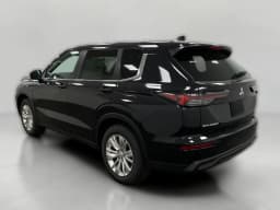 Mitsubishi Outlander ES S-AWC 2026 — side view