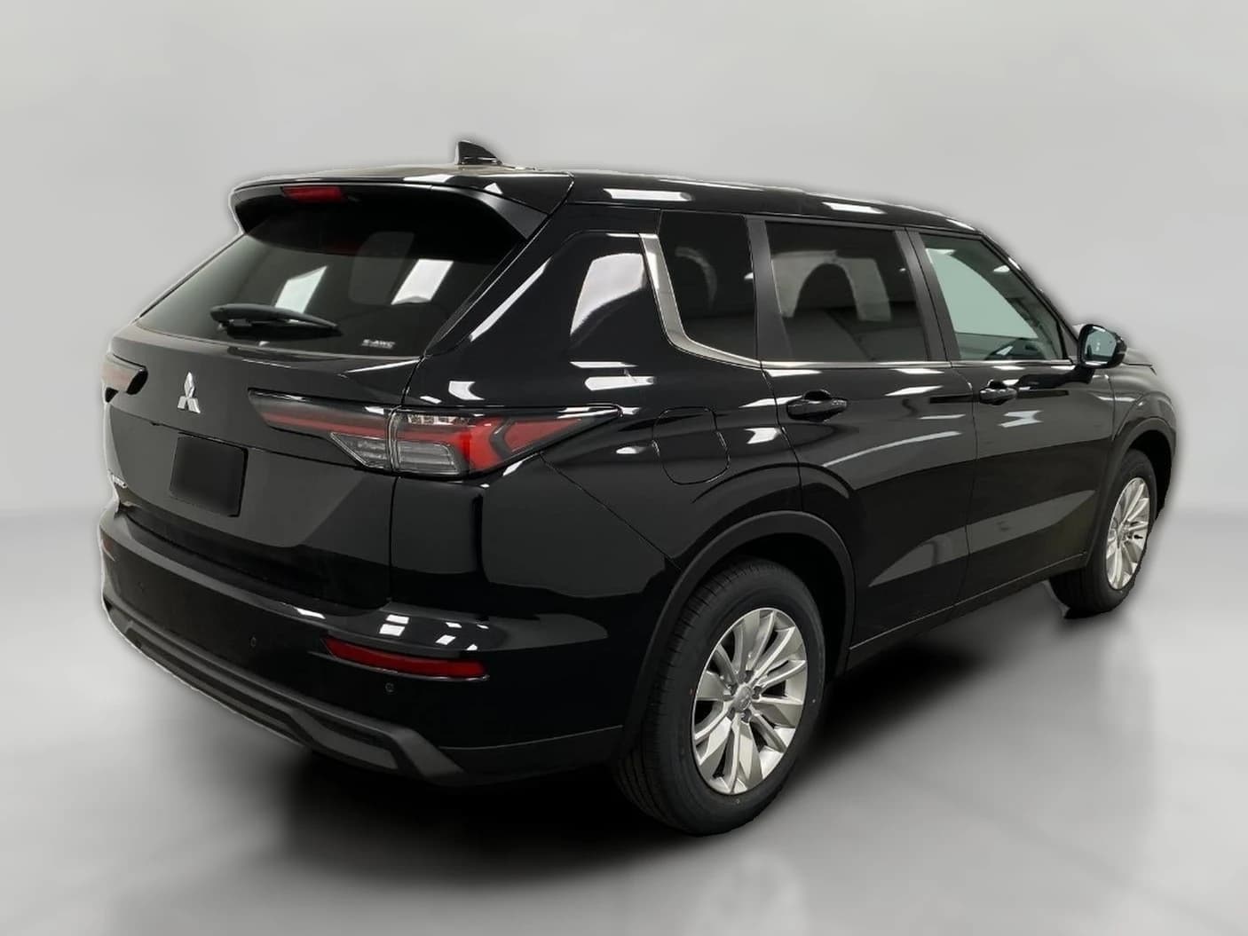 Mitsubishi Outlander ES S-AWC 2026 — side view