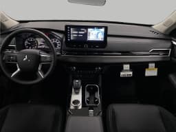 Mitsubishi Outlander ES S-AWC 2026 — side view