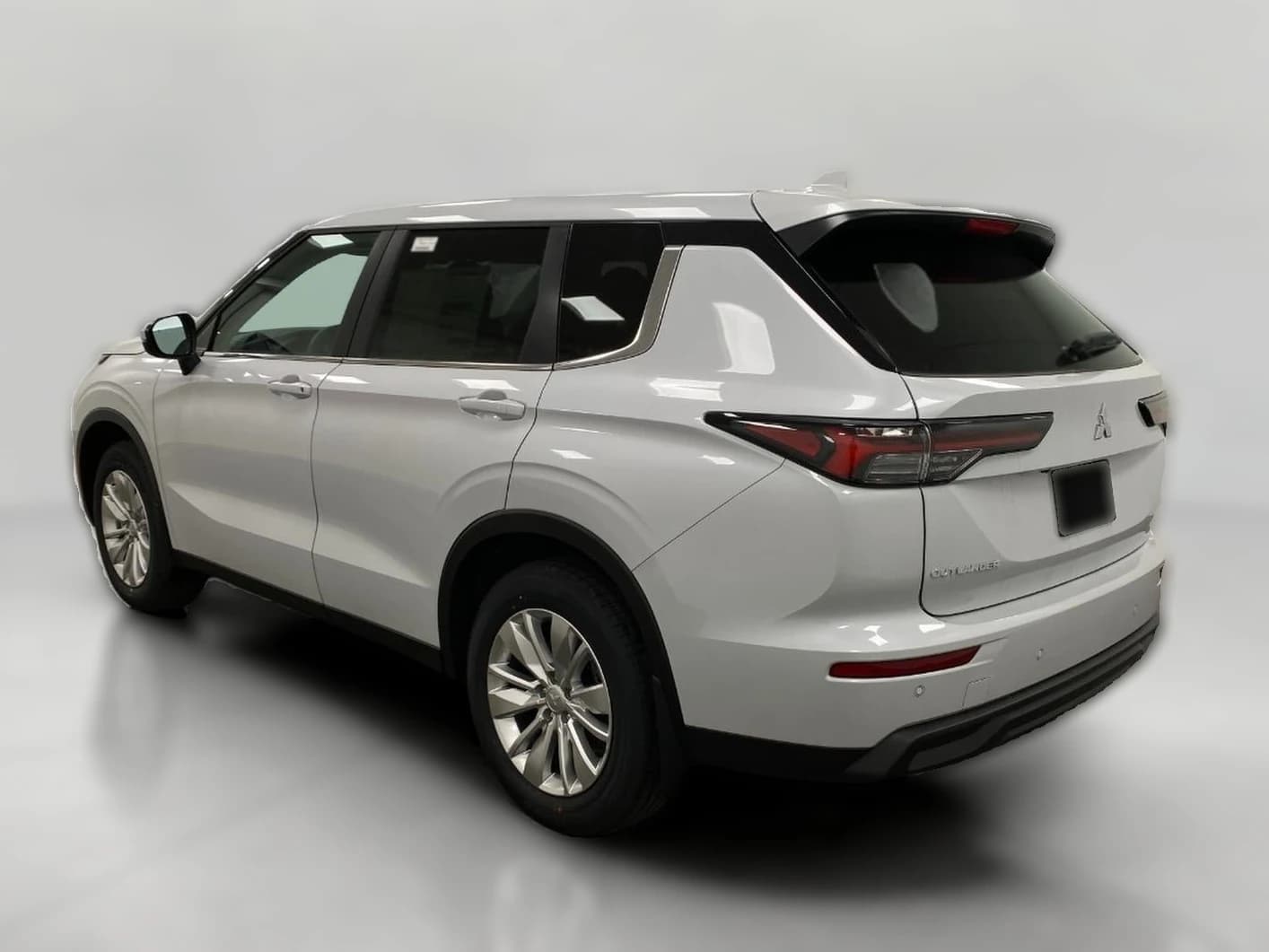 Mitsubishi Outlander ES S-AWC 2026 — side view