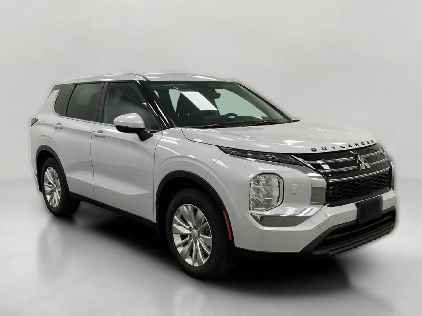Mitsubishi Outlander ES S-AWC 2026 — side view