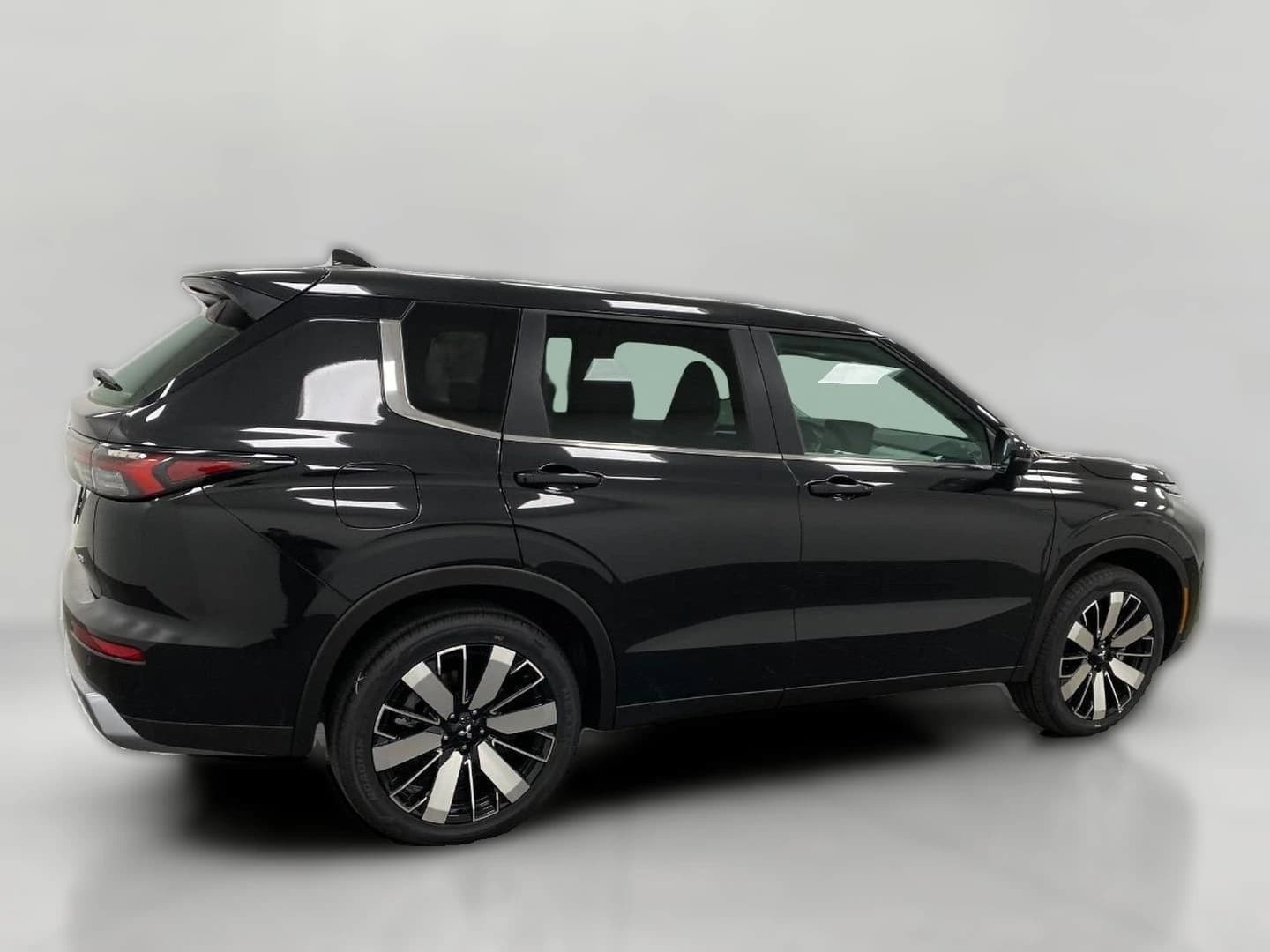 Mitsubishi Outlander SE S-AWC 2026 — side view