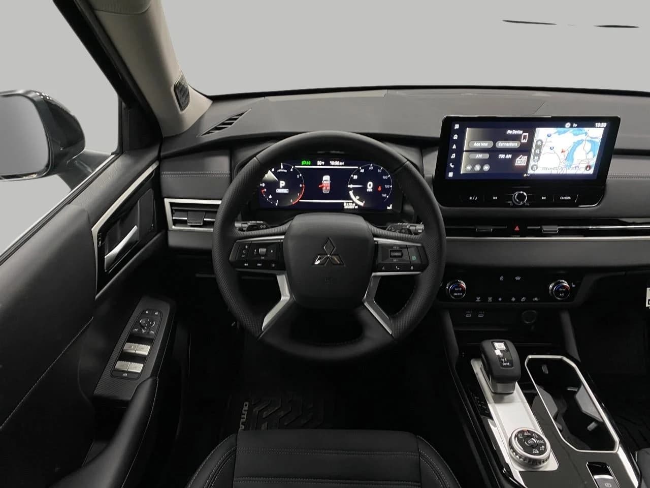 Mitsubishi Outlander SE S-AWC 2026 — side view
