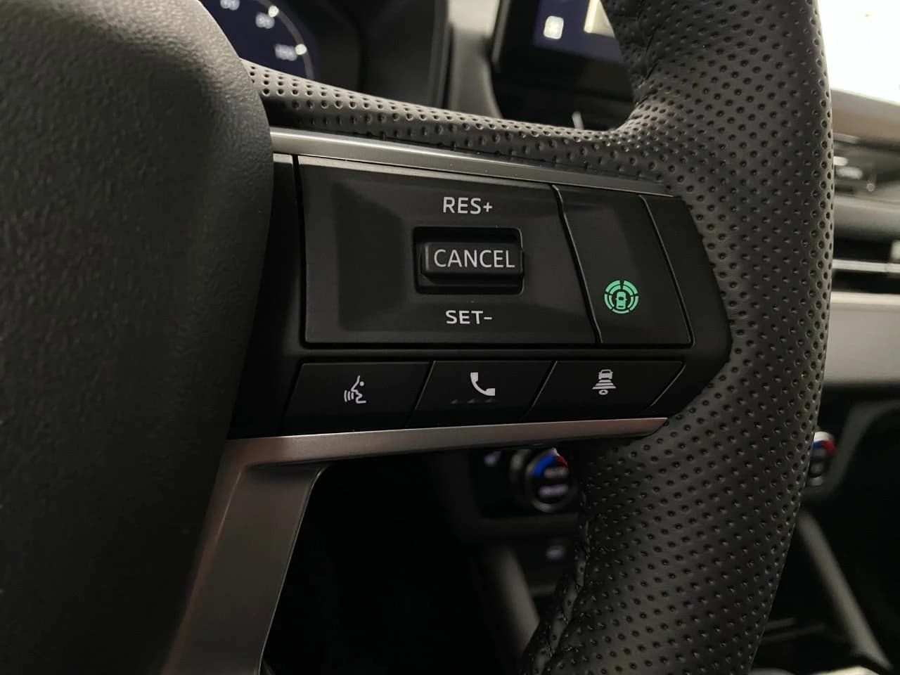 Mitsubishi Outlander SE S-AWC 2026 — side view
