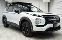 Mitsubishi Outlander Trail Edition S-AWC 2026 — side view
