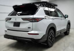 Mitsubishi Outlander Trail Edition S-AWC 2026 — side view