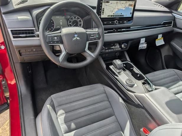 Mitsubishi Outlander SE S-AWC 2026 — side view
