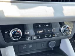 Mitsubishi Outlander SE S-AWC 2026 — side view