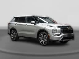 Mitsubishi Outlander SE S-AWC 2026 — side view