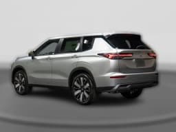 Mitsubishi Outlander SE S-AWC 2026 — side view