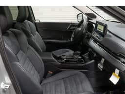 Mitsubishi Outlander SE S-AWC 2026 — side view