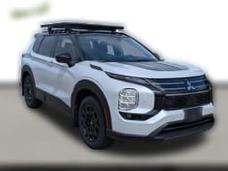 Mitsubishi Outlander Trail Edition S-AWC 2026 — side view