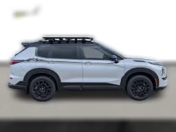 Mitsubishi Outlander Trail Edition S-AWC 2026 — side view