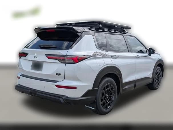 Mitsubishi Outlander Trail Edition S-AWC 2026 — side view